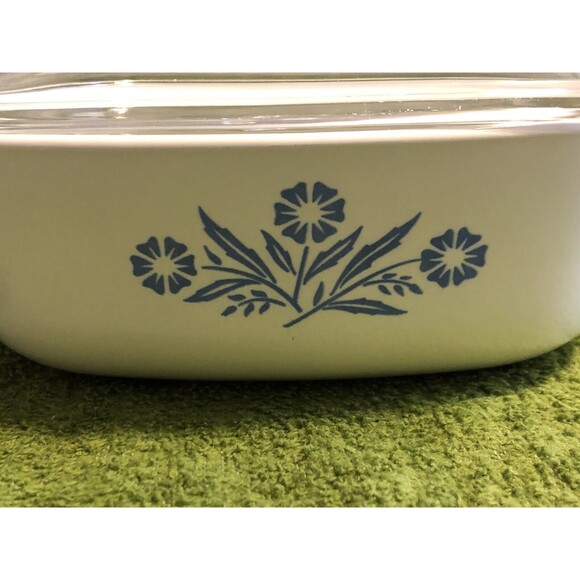 Corning Ware Vintage 1 qt P-1-B Casserole Dimple Lid Cornflower Blue Made in USA - Picture 2 of 10